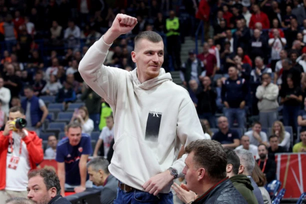 DA LI ĆE BORIŠA SIMANIĆ NASTAVITI KARIJERU? Reči dr Radovanovića sve OTKRIVAJU!