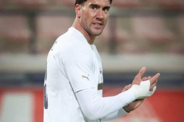 PROCURILO! Evo KAKO će izgledati DRESOVI reprezentacije Srbije na EVROPSKOM prvenstvu! (FOTO)