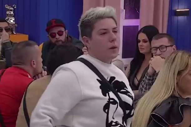 MATORA POTPISALA PAPIRE ZA RAZVOD: Ovo su svi detalji današnjeg susreta sa ADVOKATOM!