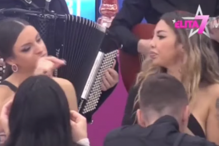 Aneli Ahmić tuguje zbog Janjuša