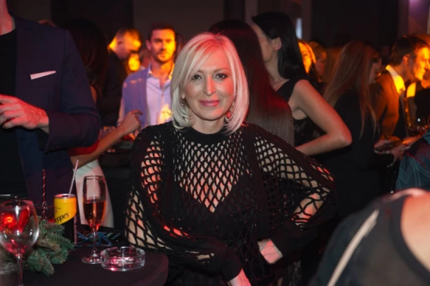 RAZGOLITILA SE OLIVERA KOVAČEVIĆ: Čelična lejdi pokazala čime raspolaže, sve se vidi ispod MREŽICE (FOTO)