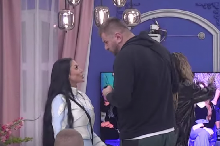 Maja i Janjuš svađa Elita