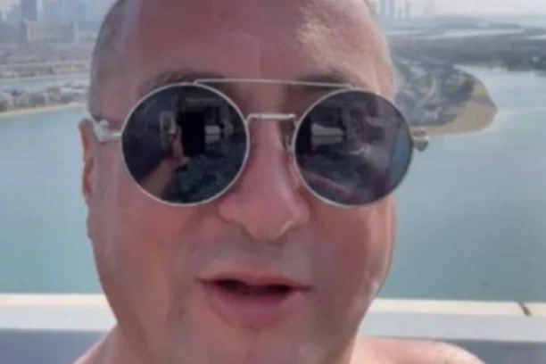 ĐANI PUKAO 3000 EVRA NA ŠAMPANJAC! Folker se provodio za sve pare, evo gde je pio i koga je čašćavao! (FOTO)