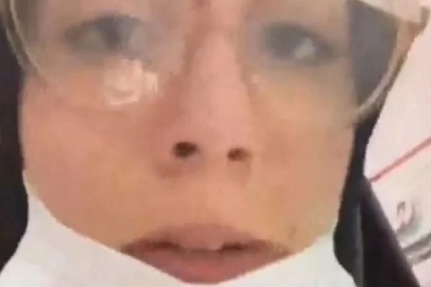 LAŽNA MEDICINSKA SESTRA OBJAVILA SNIMAK: Kukala da Hamas sve KRADE iz bolnice i da deca zato umiru, ali DVA DETALJA SU JE RASKRINKALA