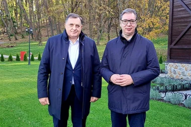 VUČIĆ NA JUTARNJEM SASTANKU SA DODIKOM: Razgovori o važnim temama, u planu izgradnja memorijalnih centara posvećenih jasenovačkim žrtvama!