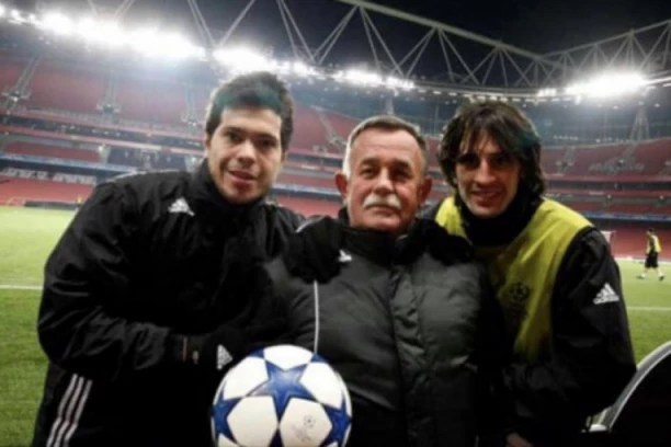 LOLA SMILJANIĆ "ODUVAO" 37 SVEĆICA: Pomoćni trener "Romantičara" danas slavi rođendan!