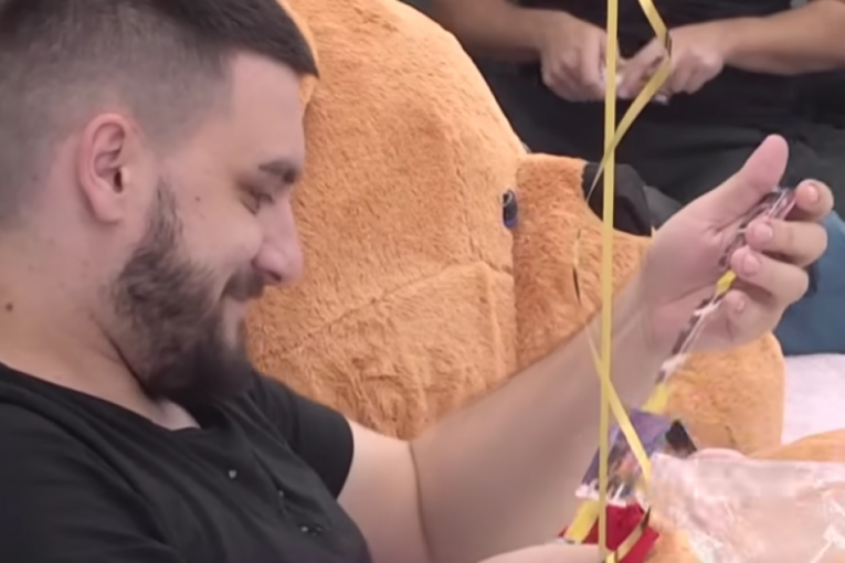 Miljana i Zola dobili poklon od fanova Elita