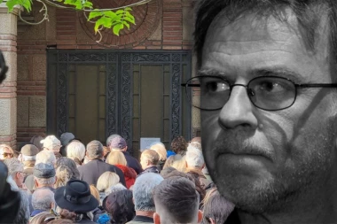 LAUŠEVIĆEVA PORODICA POSLEDNJI TRENUTAK SA ŽARKOM PROVODI U STROGOJ INTIMI: Zatvorila vrata kapele, a ispred more ljudi ODAJE POČAST!