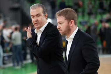 TRENER "ZMAJČEKA" ZAGRMEO POSLE POBEDE! Zašto provocirate? Italijan POLUDEO zbog OVOG pitanja novinara!