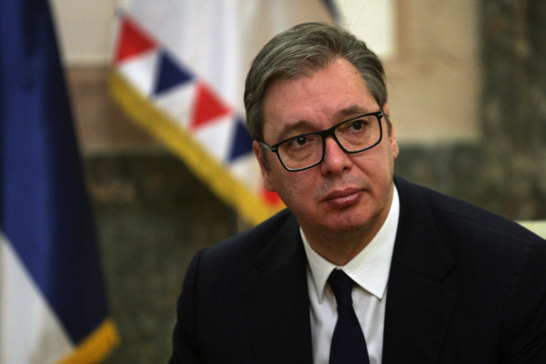 TAČNO U 10! Predsednik Vučić gost TV Hepi!