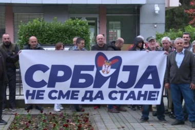 PODRŠKA PREDSEDNIKU SRBIJE IZ BANJALUKE: Srbija ne sme da stane!