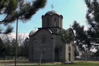 OBIJENA CRKVA KOD PRIŠTINE! Vandali ušli u SVETINJU, pa ukrale novac od verujućeg naroda!