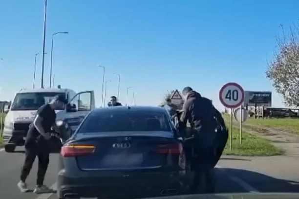 SRAMOTA! NI HRVATSKA POLICIJA NIJE REAGOVALA! Videli da napadaju Srbe iz Sombora, prstom nisu makli - MRŽNJA I DALJE ŽIVI! (VIDEO)