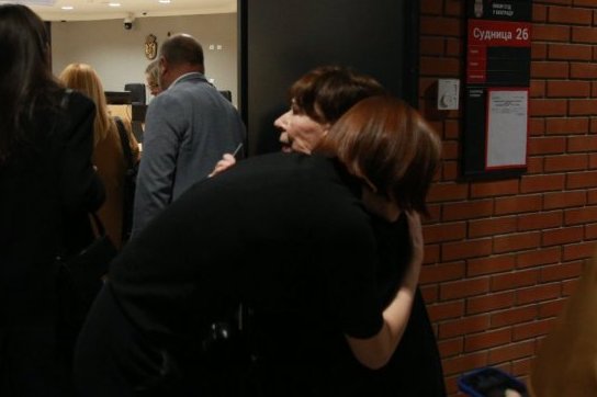 MIlena Radulović sa Sekom Sablić na suđenju sa Mikom Aleksićem