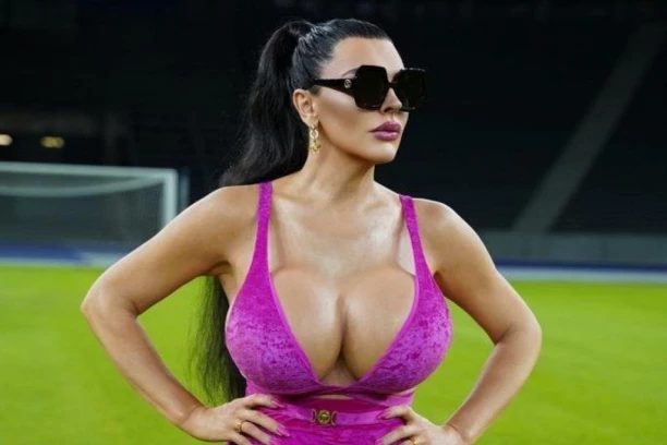 ELEKTRA ELIT POKAZALA ĆERKU! Transrodna pevačica uživa sa svojom mezicom: Za nju sam zauvek TATA! (FOTO)