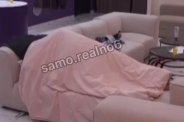 NAJVEĆE PONIŽENJE U ISTORIJI RIJALITIJA: Bukilić izvređao Teodoru, ona mu se UVUKLA U KREVET, pa započela AKCIJU!