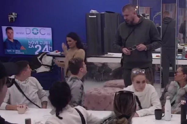 KOLAPS U ELITI: Jovana i Janjuš se POLJUBILI pred svima, Uroš ušao u CRVENO - hitno reagovalo OBEZBEĐENJE!