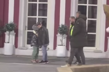 JANJUŠ POSTAO MAJA: Hteo da PRAVI DETE Aneli, sad je PROGANJA i PRETI njoj i Urošu: Biću ti NOĆNA MORA!