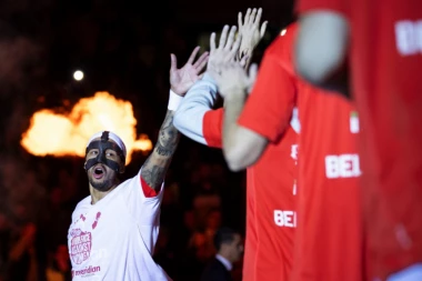 NEJPIR NASTAVLJA DA PREDVODI MILANO! PROSTO DA ČOVEK NE VERUJE: Još jedna DVOCIFRENA partija!