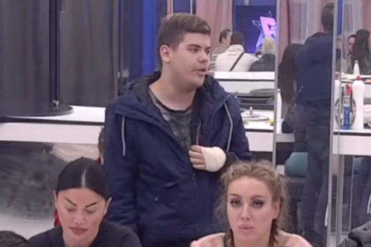 Uroš Stanić ruka Elita 7 Zadruga