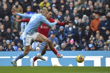 PRŠTALO NA EMIRATIMA! Arnold POKVARIO Halandov REKORD! (VIDEO)