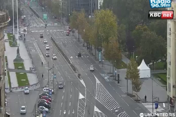 MIRNO NEDELJNO JUTRO U BEOGRADU! Ulice puste, idealno za vožnju! (FOTO)