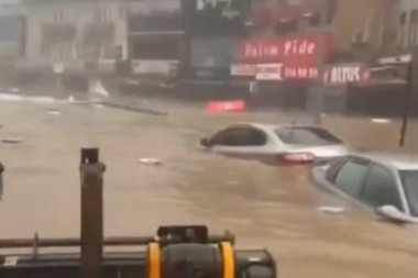 KATASTROFA U TURSKOJ: Posle STRAVIČNIH URAGANA I KIŠA, more poplavilo gradove na obali, u Antaliji HAOS (VIDEO)