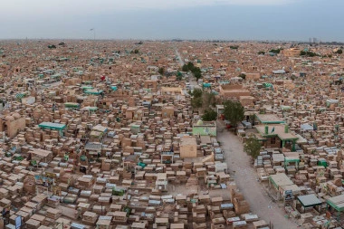 OVO JE NAJVEĆE GROBLJE NA SVETU: U njemu ima više tela nego što mnoge evropske zemlje imaju stanovnika - VELEGRAD MRTVIH (FOTO, VIDEO)