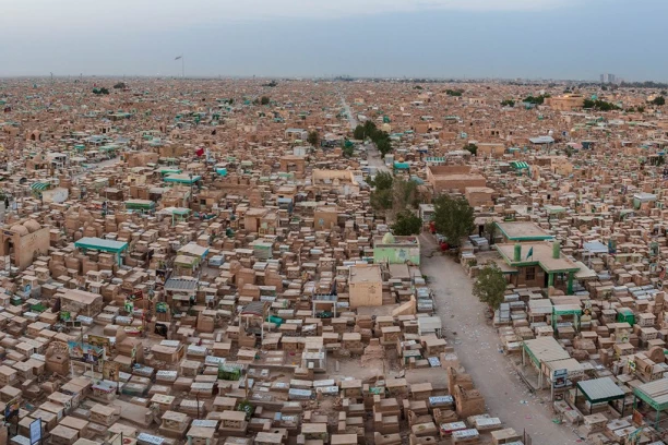 OVO JE NAJVEĆE GROBLJE NA SVETU: U njemu ima više tela nego što mnoge evropske zemlje imaju stanovnika - VELEGRAD MRTVIH (FOTO, VIDEO)