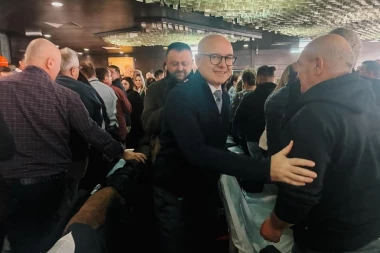 DRŽAVA NIJE IGRAČKA: Vučević obišao Braničevski okrug i obratio se građanima: Ovo su izbori na kojima odlučujemo o budućnosti naše dece, naše Srbije (FOTO)