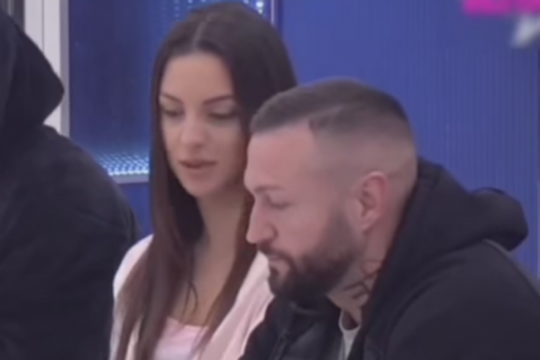 Miona i Ša svađa Elita