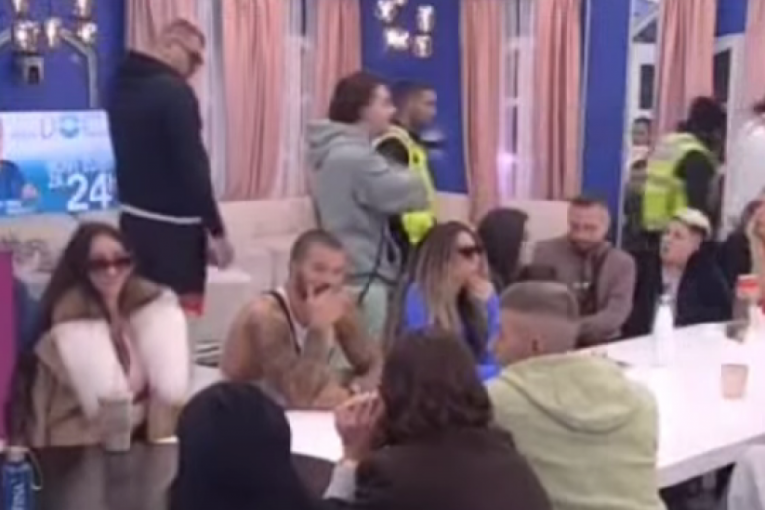 Teodora Balzak i Predsednik haos Elita