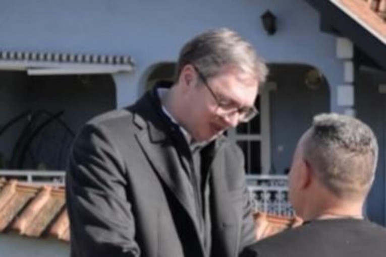 PORUKA ZA BUDUĆNOST: Predsednik Vučić oduševio porodicu Nikolić svojim rečima!