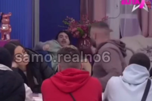 TUŽBA ZA UČESNIKA ELITE U BELOJ KUĆI: Iz rijalitija izlazi bez honorara! (VIDEO)