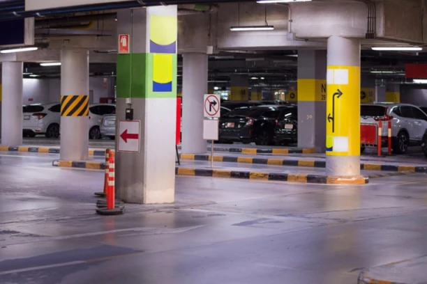 PA OVO SMO SVI ČEKALI! NE MOŽETE DA NAĐETE AUTO NA PARKINGU TRŽNOG CENTRA? Google vam nudi opciju koju će VOZAČI obožavati