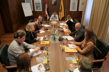 Sastanak o najvažnijim temama iz poslovanja: Prioriteti Pošte u naredim mesecima