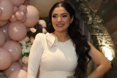 NAŠA PEVAČICA DOMINIRA NA ROMSKIM SVADBAMA: Otkrila šta se krije iza ovih raskošnih slavlja - JA SAM KRALJICA BAKŠIŠA!