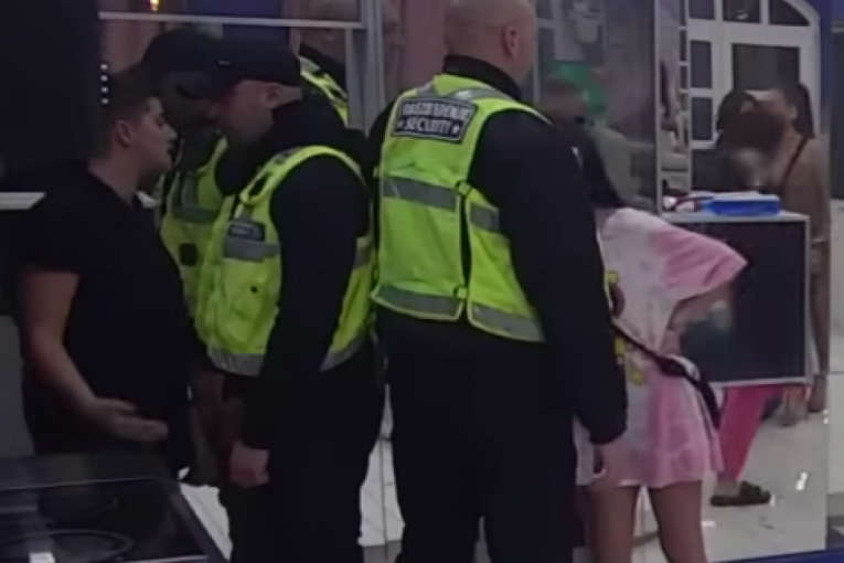 Sukob Anite i Bojane Elita