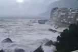 HAOS U HRVATSKOJ: Orkanski udari bure na moru, a MEĆAVA na putevima
