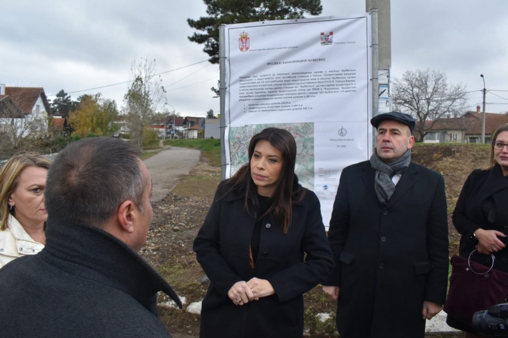 VUJOVIĆ U TOPOLI: Gradićemo 23km nedostajuće kanalizacione mreže (foto)