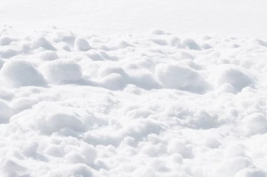 HRABRI 11-GODIŠNJAK SPASAO SESTRU MARIJU (13) IZ SMETOVA:  Priča koja će vam lediti krv u žilama, pomodrela kada je dečak pronašao