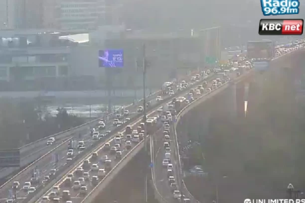 POLEDICA NAPRAVILA HAOS NA KOLOVOZU: Više saobraćajnih nesreća ovog jutra dogodilo se na ulicama Beograda