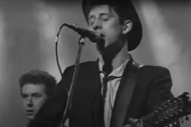 PREMINUO SLAVNI MUZIČAR: Tragičnu vest saopštila supruga!