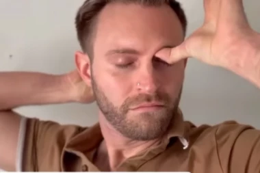 REŠITE SE GLAVOBOLJE ZA 15 SEKUNDI BEZ LEKOVA: Terapeut pokazao TRIK koji mu uvek uspeva - sigurno ne znate ovu caku! (VIDEO)