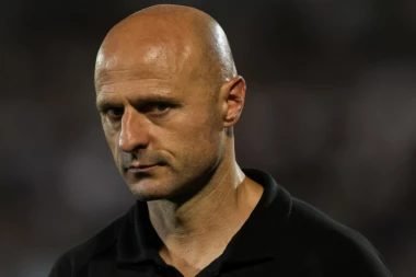 DULJAJ NASRNUO NA PROTIVNIČKOG IGRAČA! Trener Partizana ušao u SUKOB sa fudbalerom Radničkog!