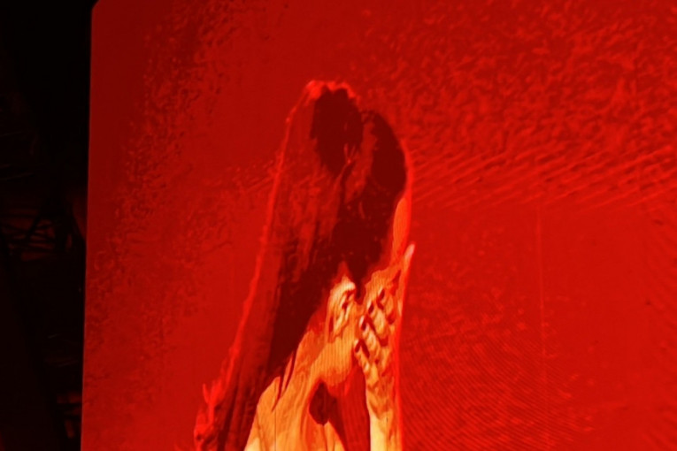 Aleksandra Prijović plače