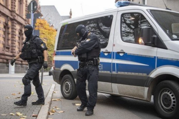 STRAH NA ULICAMA MAKEDONIJE! Još jedan pokušaj otmice dece i to u ŠKOLSKOM DVORIŠTU - deca se više nigde ne osećaju sigurno!