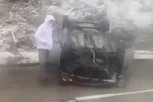 SAOBRAĆAJKA NA ZLATIBORU: Automobil završio na krovu! (VIDEO)
