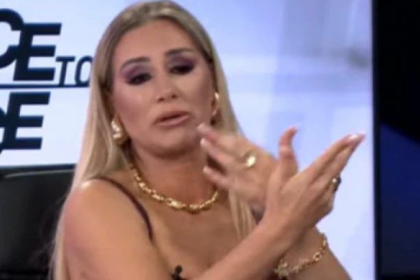 PEVAĆEŠ ZA 15 EVRA! Selma Bajrami ne prestaje da provocira SRPSKU PUBLIKU, sad je dobila ŠAMAR REALNOSTI!