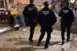 PUCNJAVA U SKADARLIJI: Radnik obezbeđenja ranjen u poznatom restoranu, policija izašla na teren (FOTO)